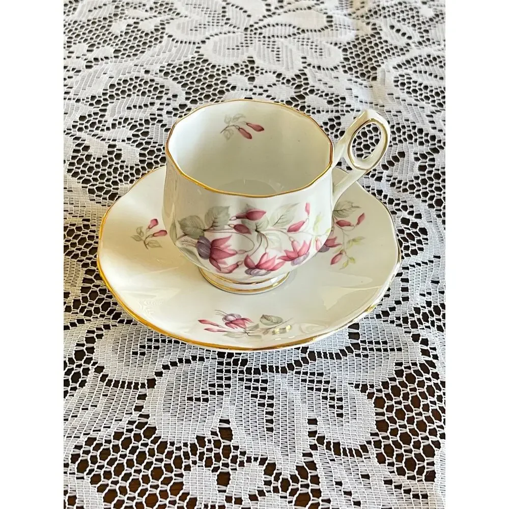 Queens Fine Bone China Hybrid Fuchsia 11